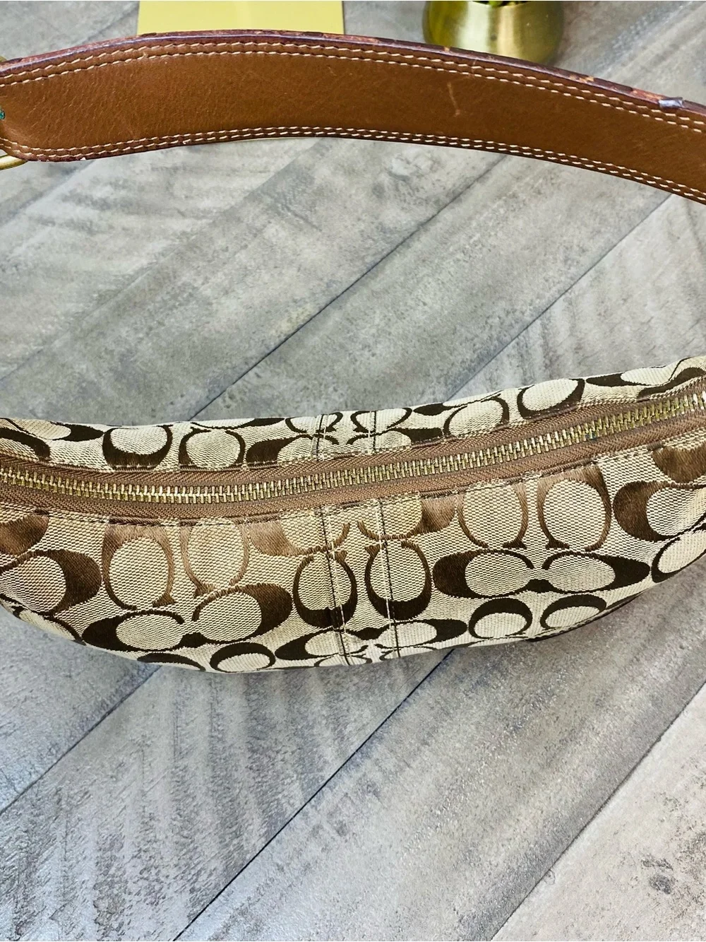 Coach Signature C Monogram Hobo ShouCoach Signature C Monogram Hobo Shoulder Bag